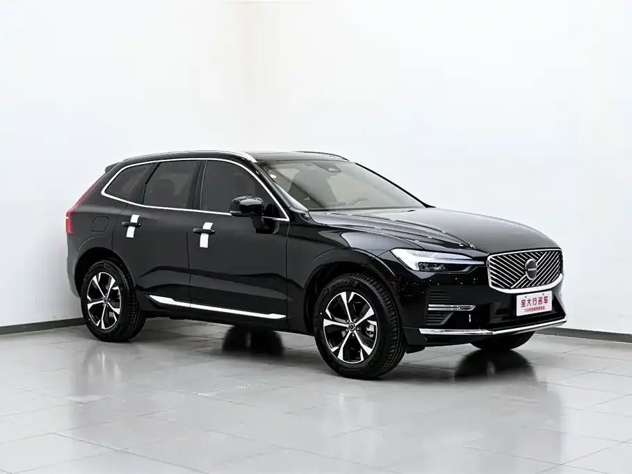 Volvo XC60 — фото 2