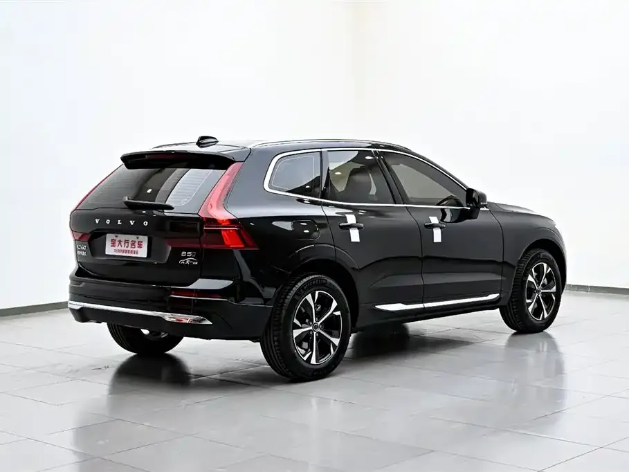 Volvo XC60 — фото 3