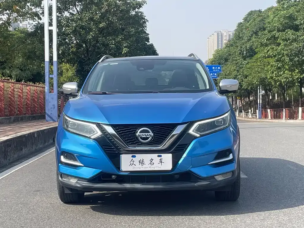 Nissan Qashqai — фото 8