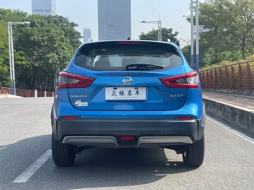 Nissan Qashqai — фото 6