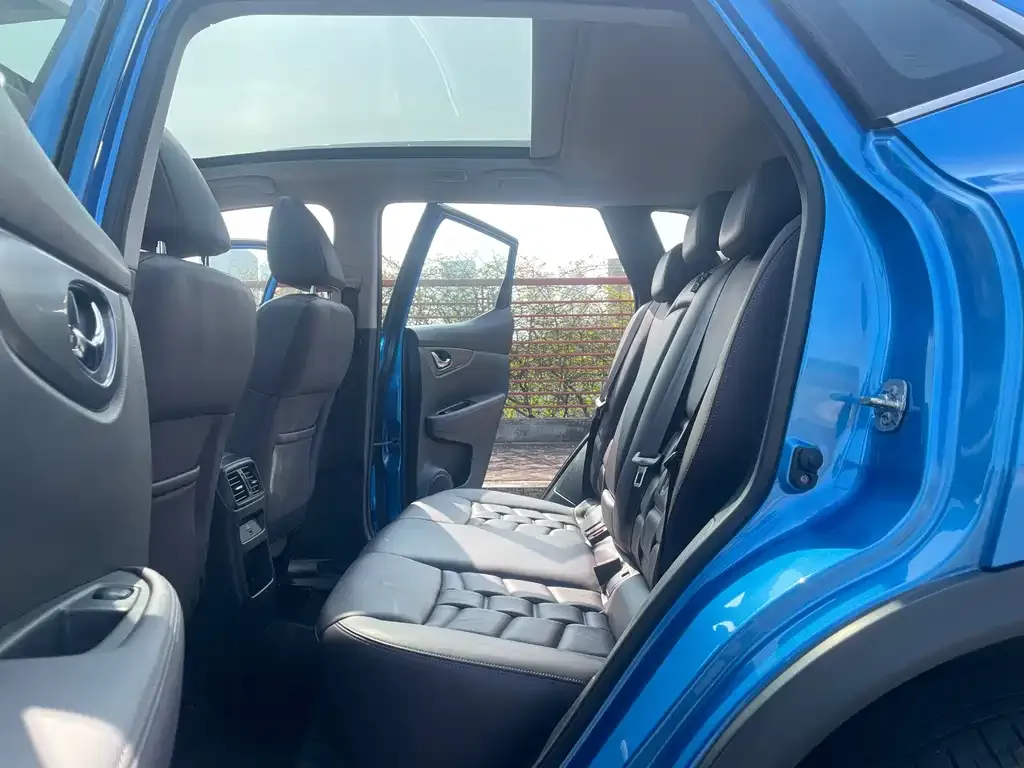 Nissan Qashqai — фото 2