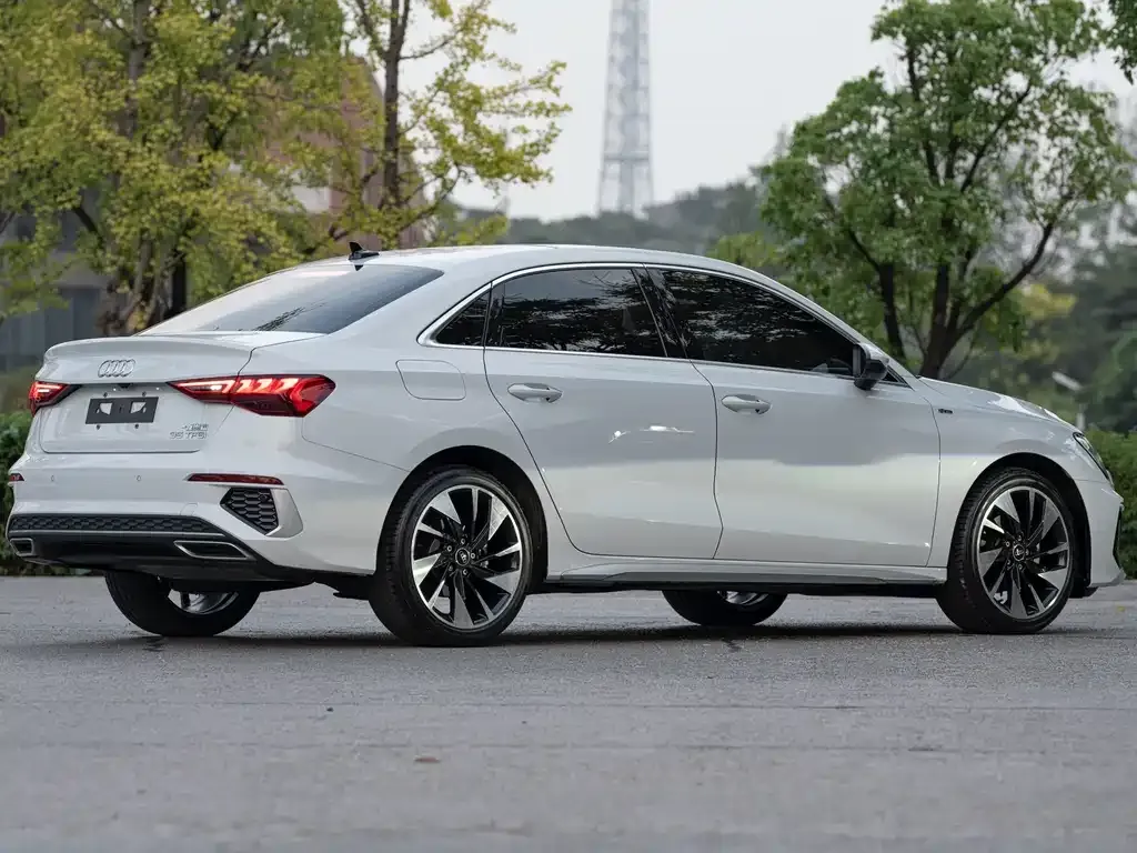 Audi A3 — фото 10