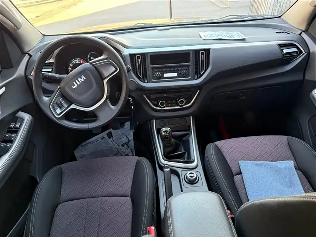 Isuzu RE-MAX — фото 3