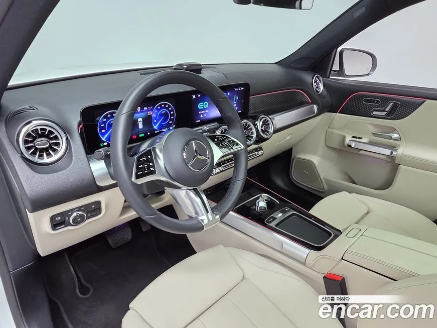 Mercedes-Benz EQB — фото 10