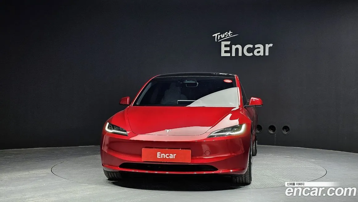 Tesla Model 3 — фото 10
