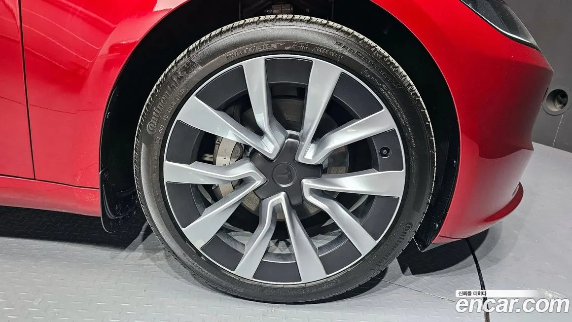 Tesla Model 3 — фото 7