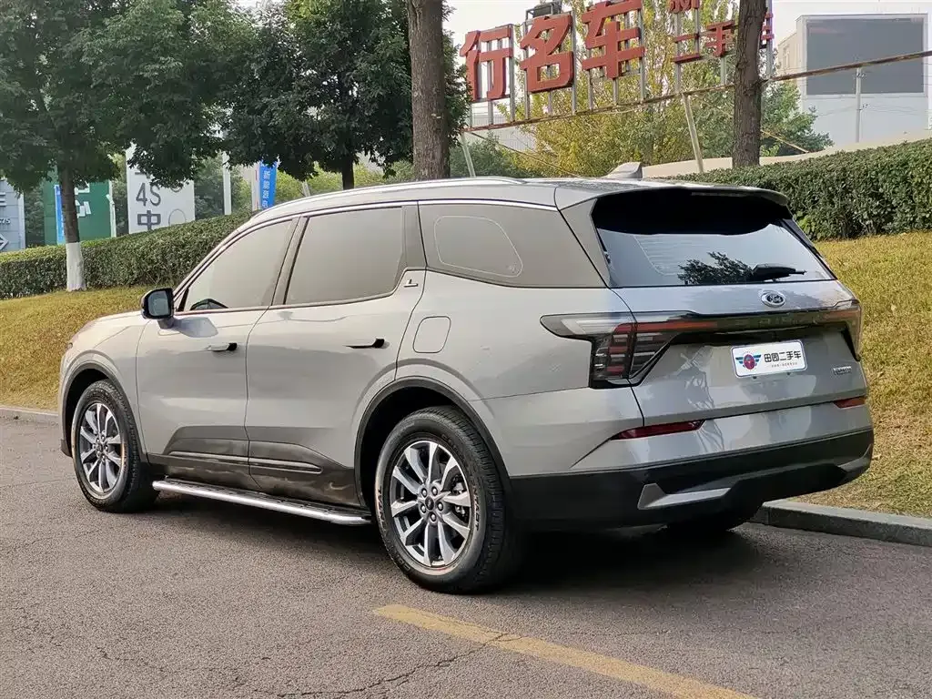 Ford Edge — фото 8