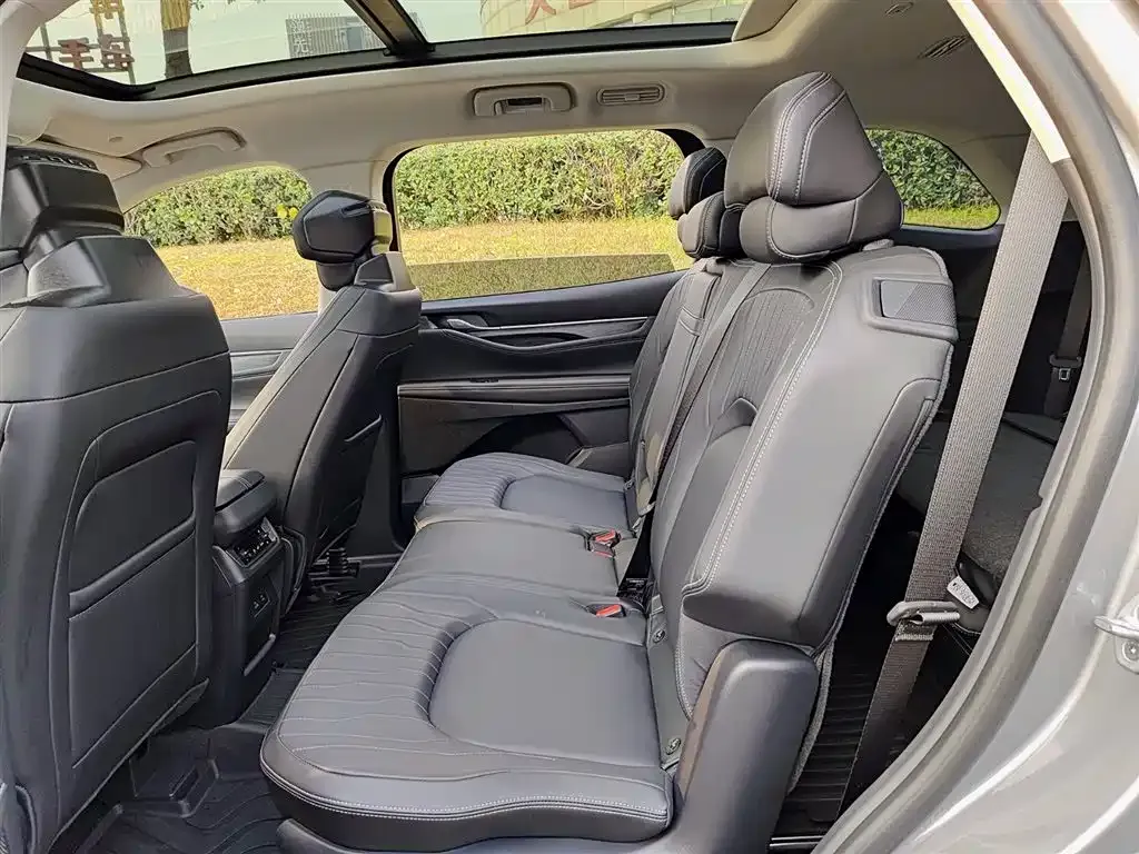 Ford Edge — фото 6