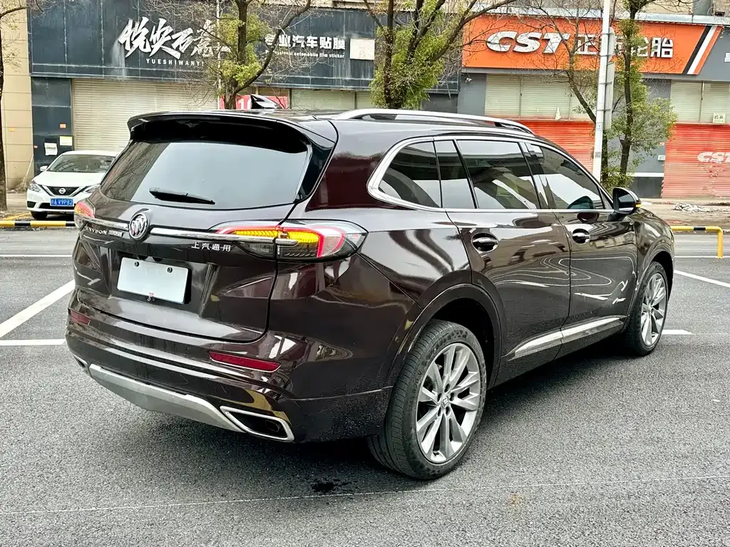 Buick Envision Plus — фото 4