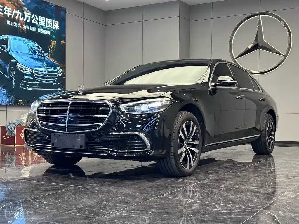 Mercedes-Benz S-Class — фото 1