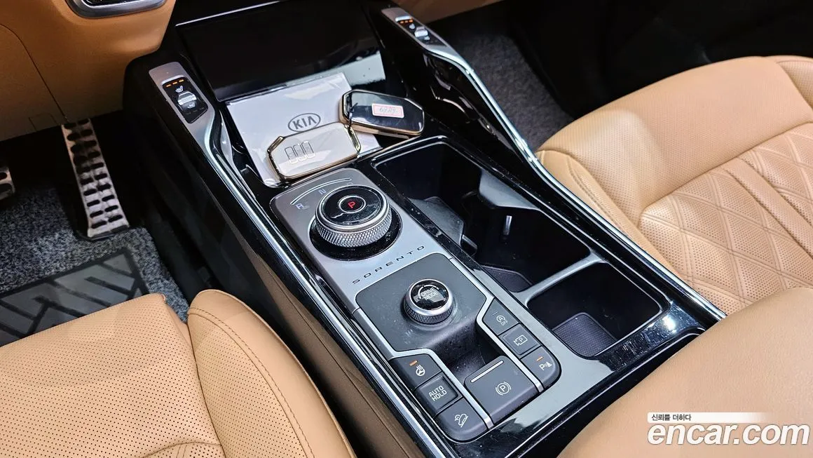 Kia Sorento — фото 7
