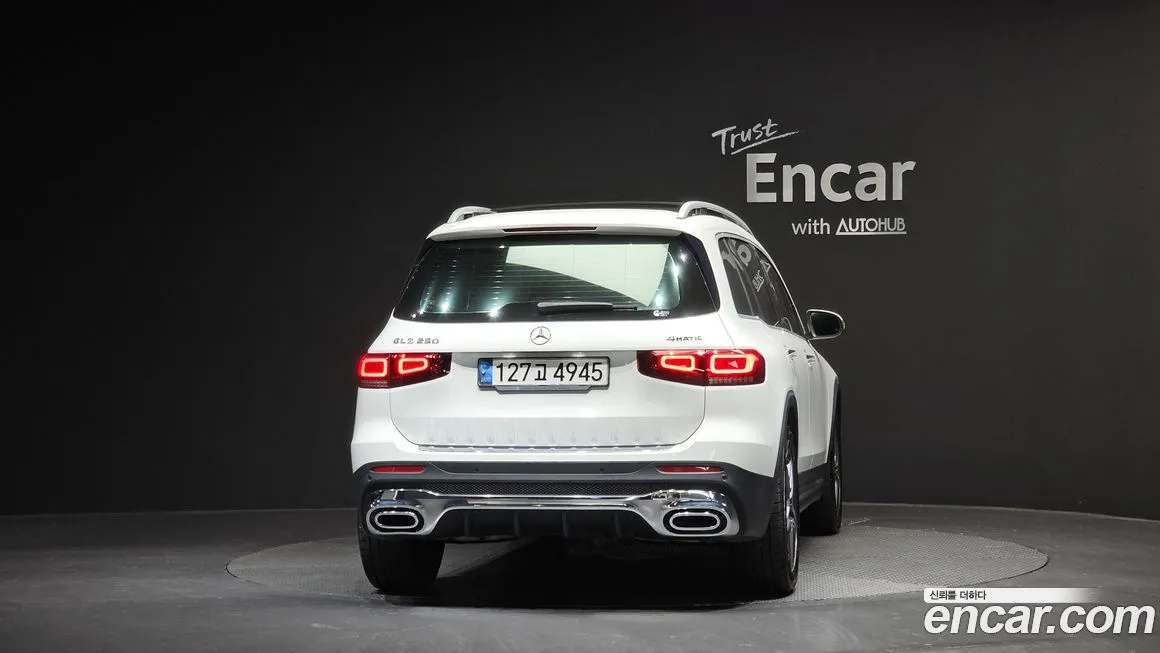 Mercedes-Benz GLB-Class — фото 8