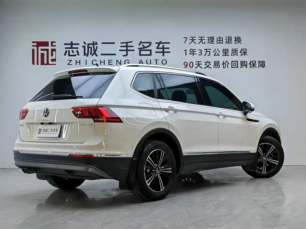 Volkswagen Tiguan L — фото 4