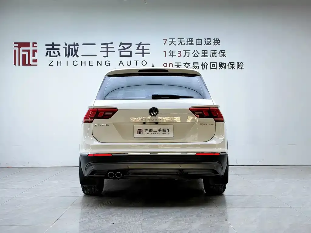 Volkswagen Tiguan L — фото 3
