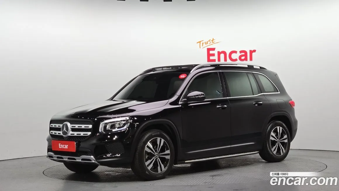 Mercedes-Benz GLB-Class — фото 1