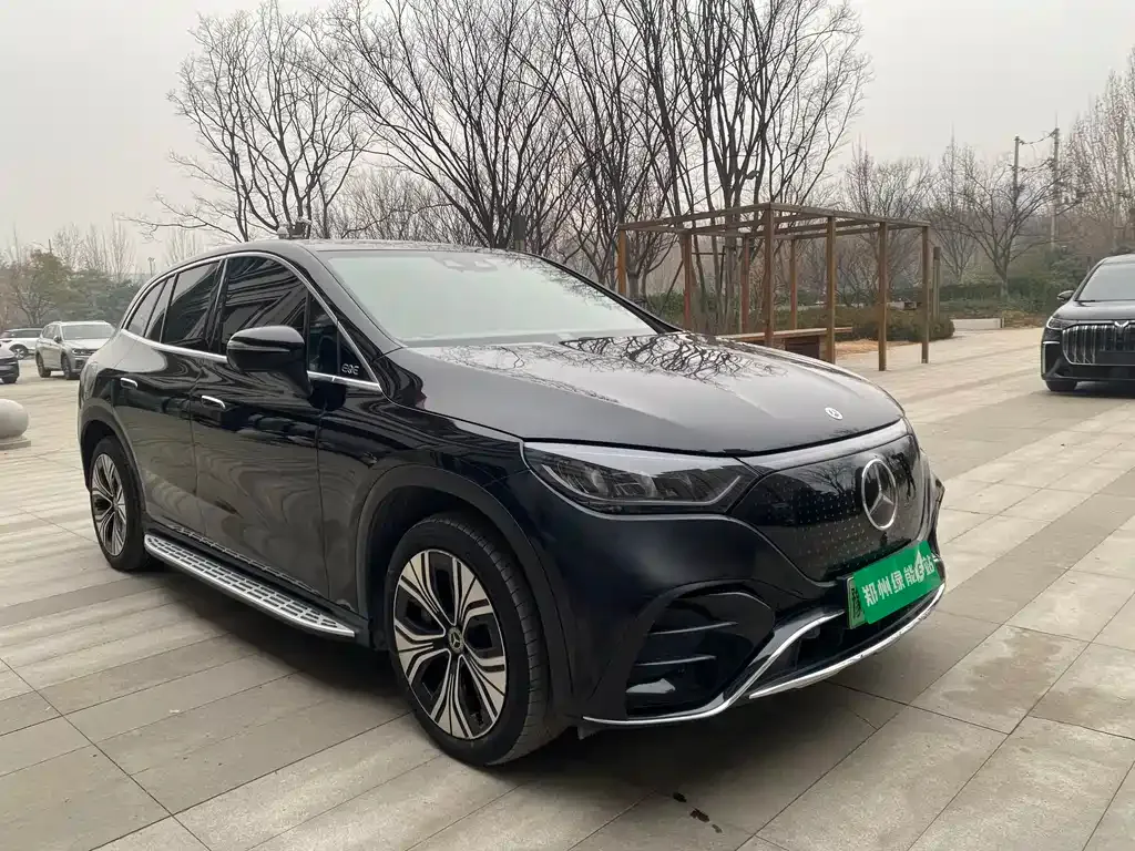 Mercedes-Benz EQE SUV — фото 3