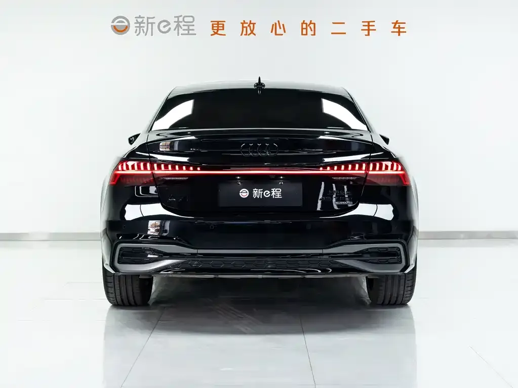 Audi A7L — фото 2