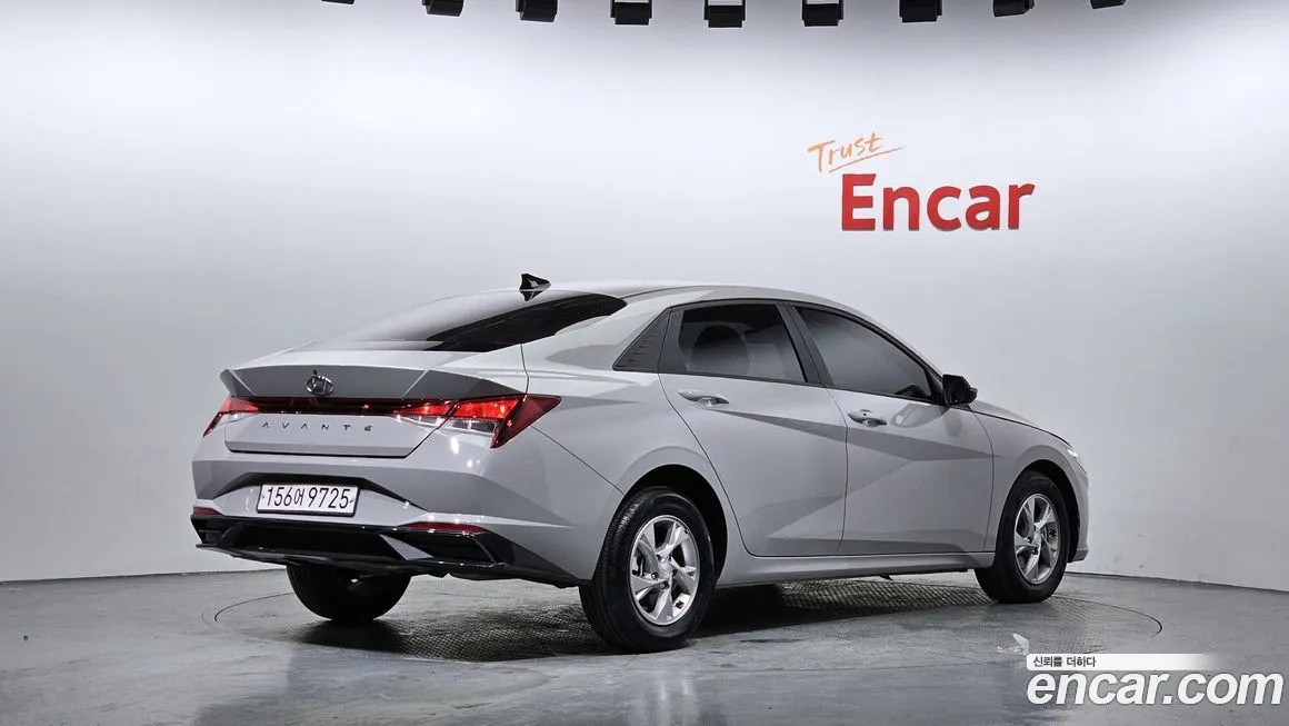 Hyundai AVANTE — фото 2
