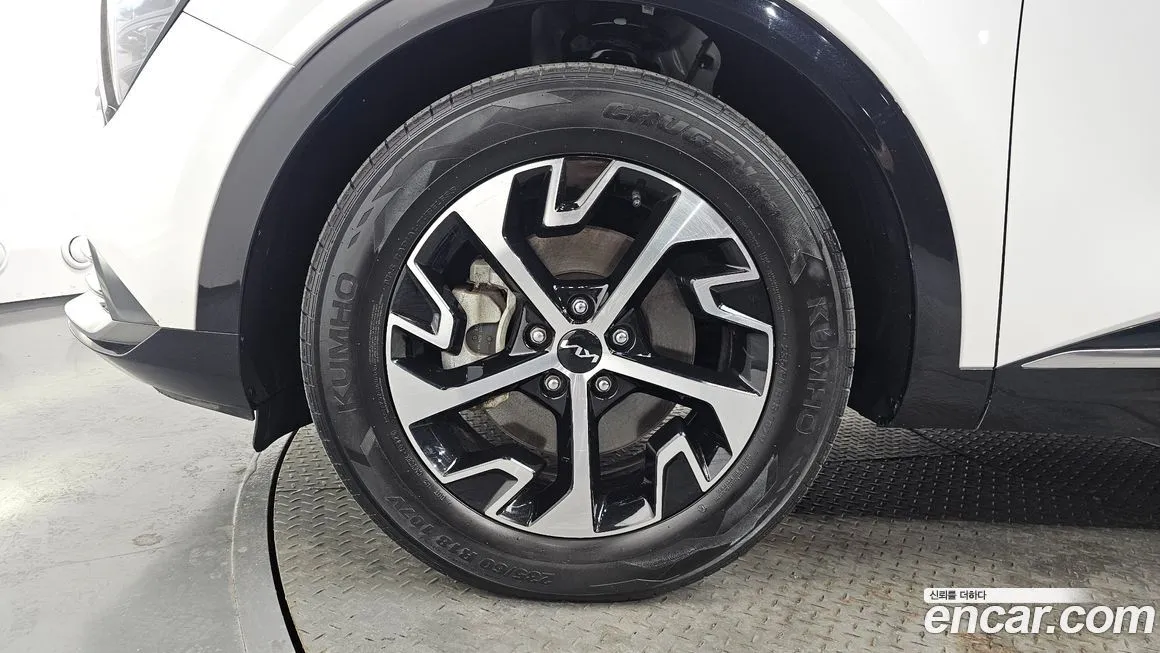 Kia Sportage — фото 8