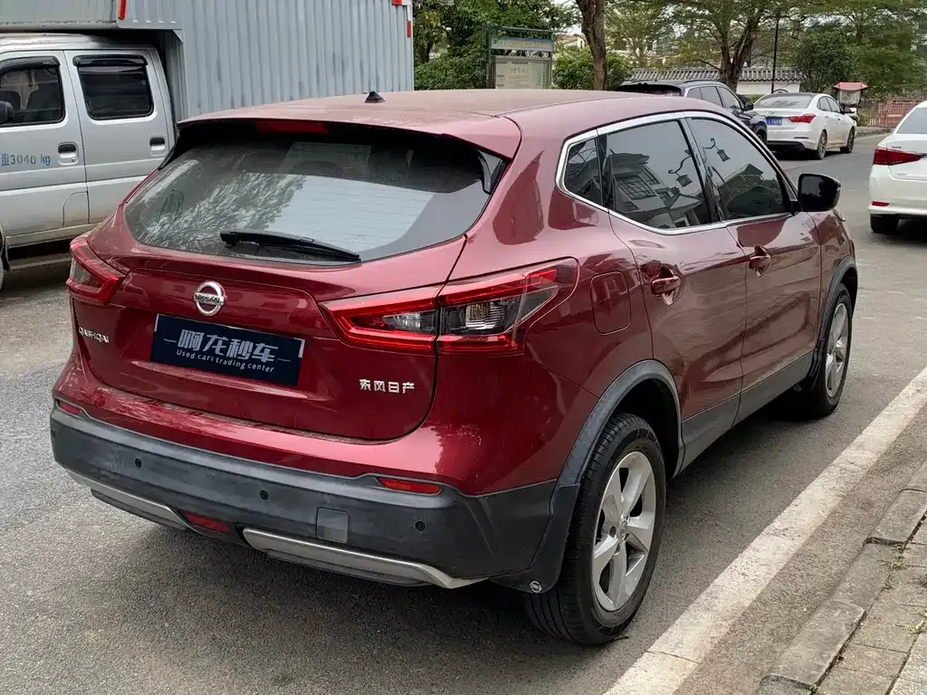 Nissan Qashqai — фото 4