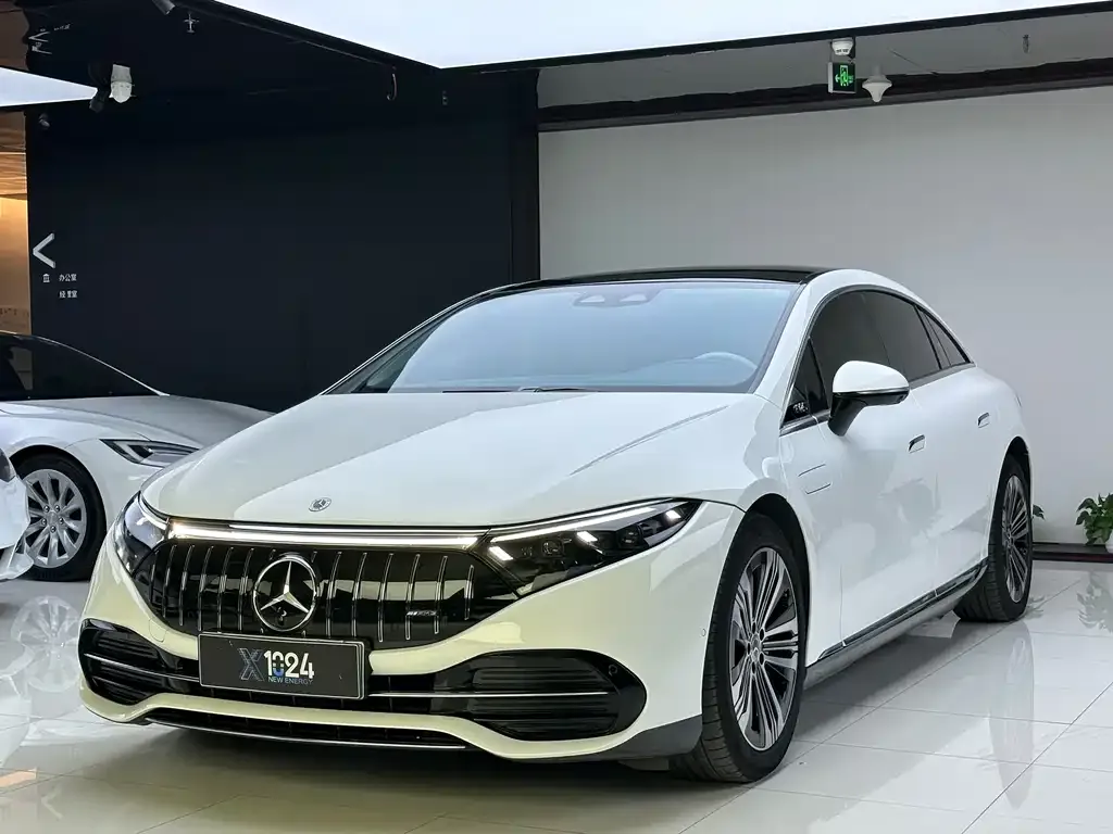 Mercedes-Benz EQS — фото 1