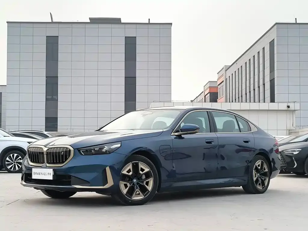 BMW i5 — фото 4
