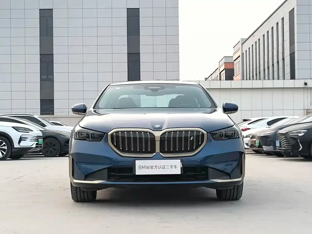 BMW i5 — фото 9
