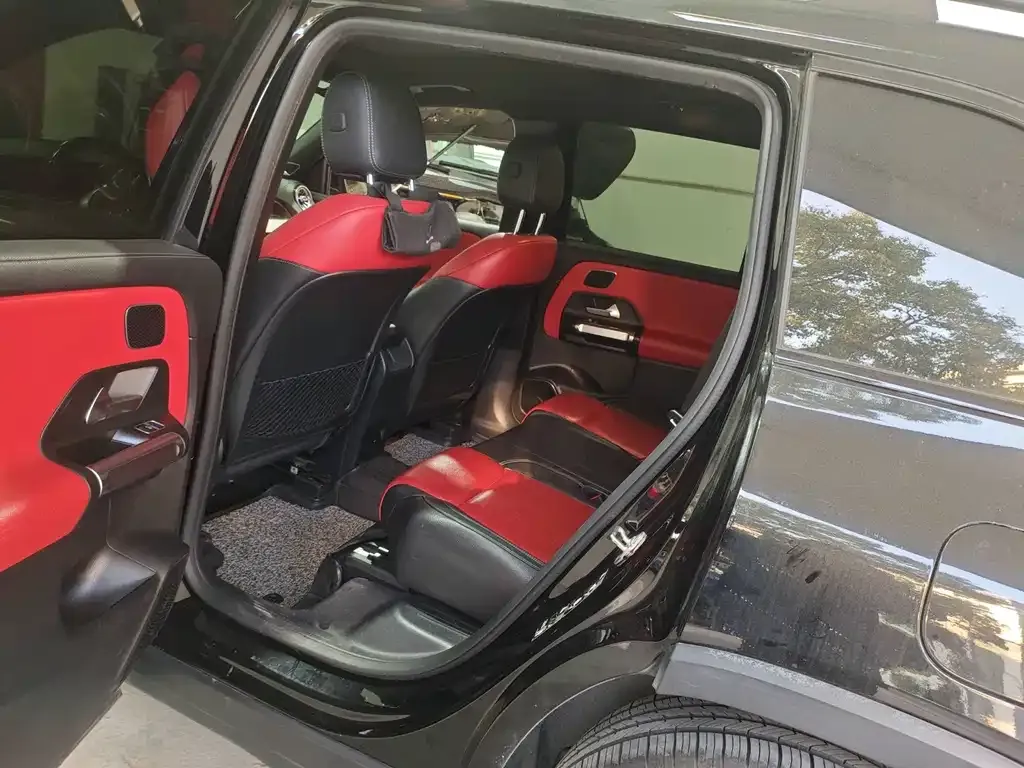 Mercedes-Benz GLB AMG — фото 3