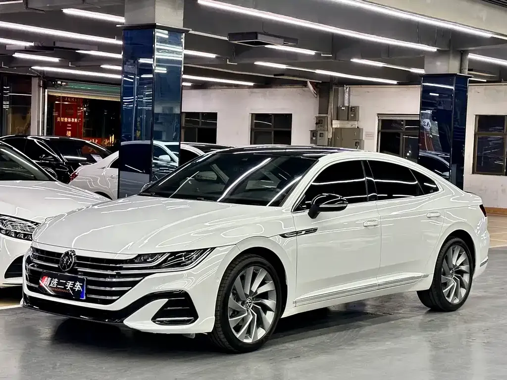 Volkswagen CC — фото 1
