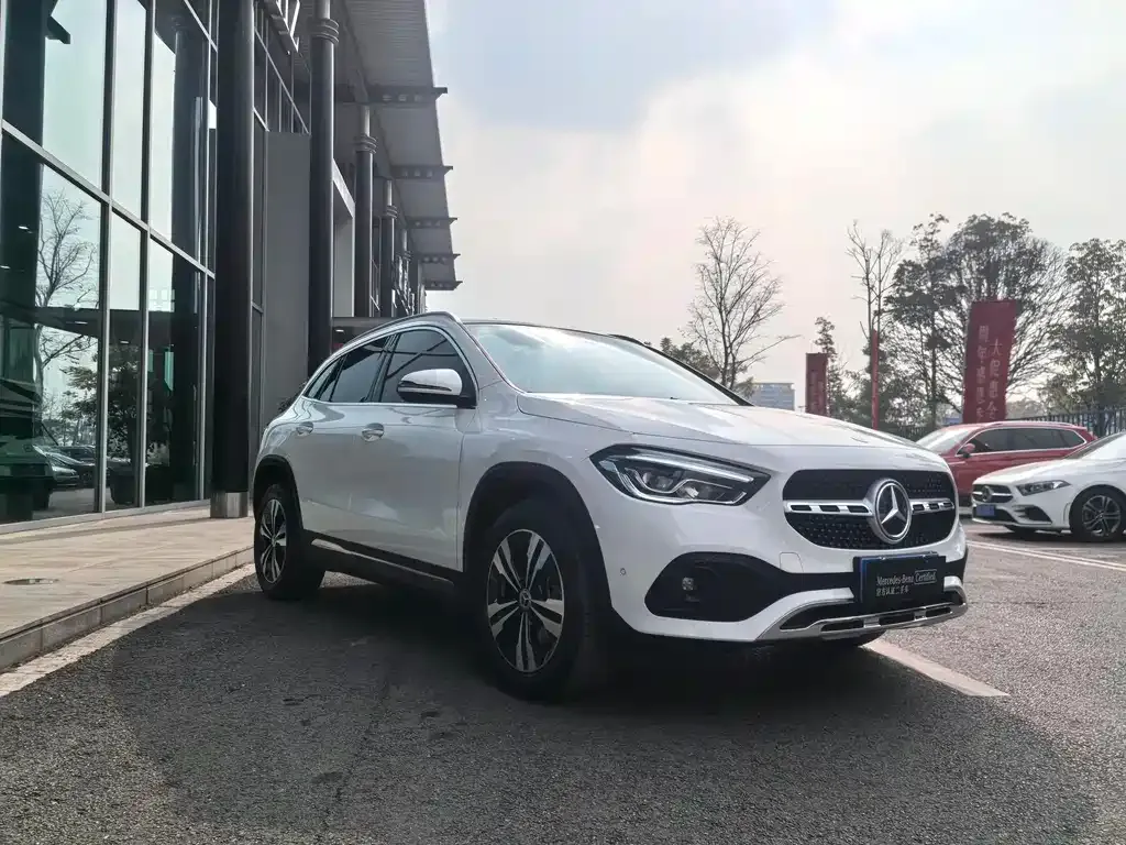 Mercedes-Benz GLA — фото 7