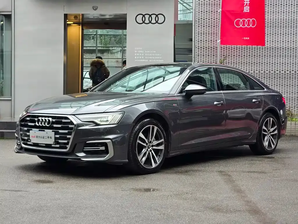 Audi A6L — фото 1