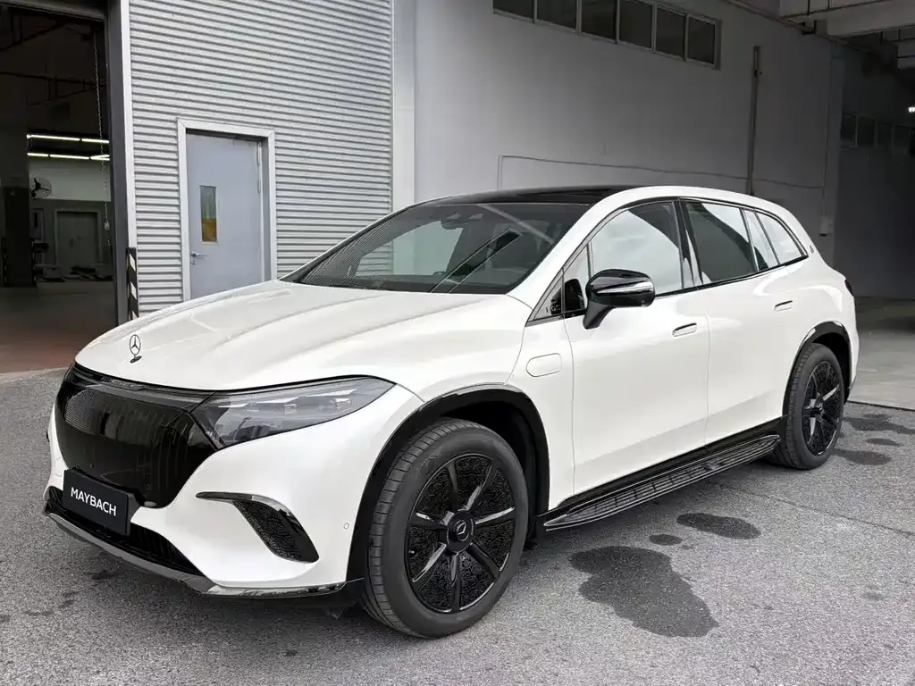 Mercedes-Benz EQS SUV — фото 1