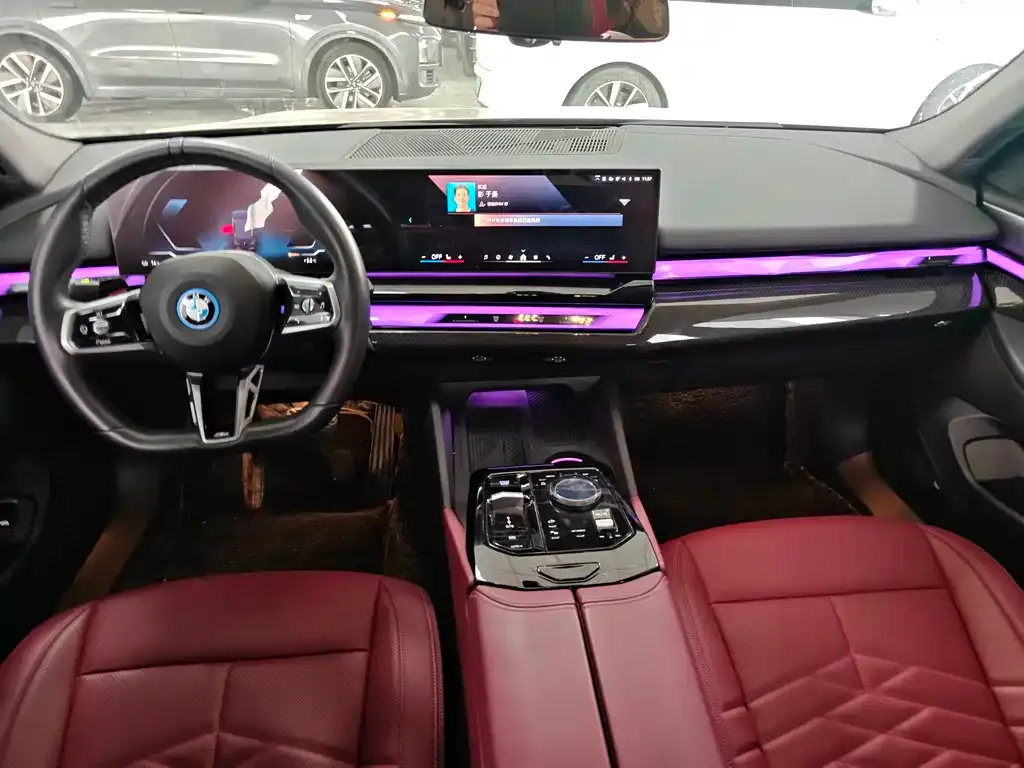 BMW i5 — фото 3