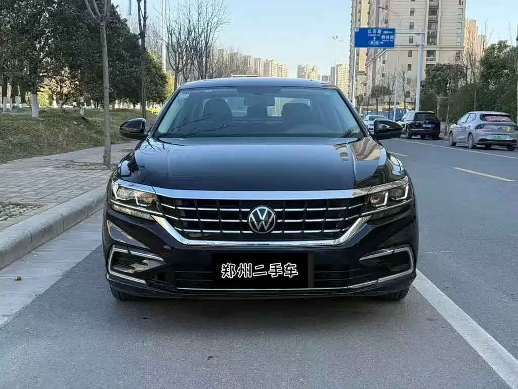 Volkswagen Passat — фото 6