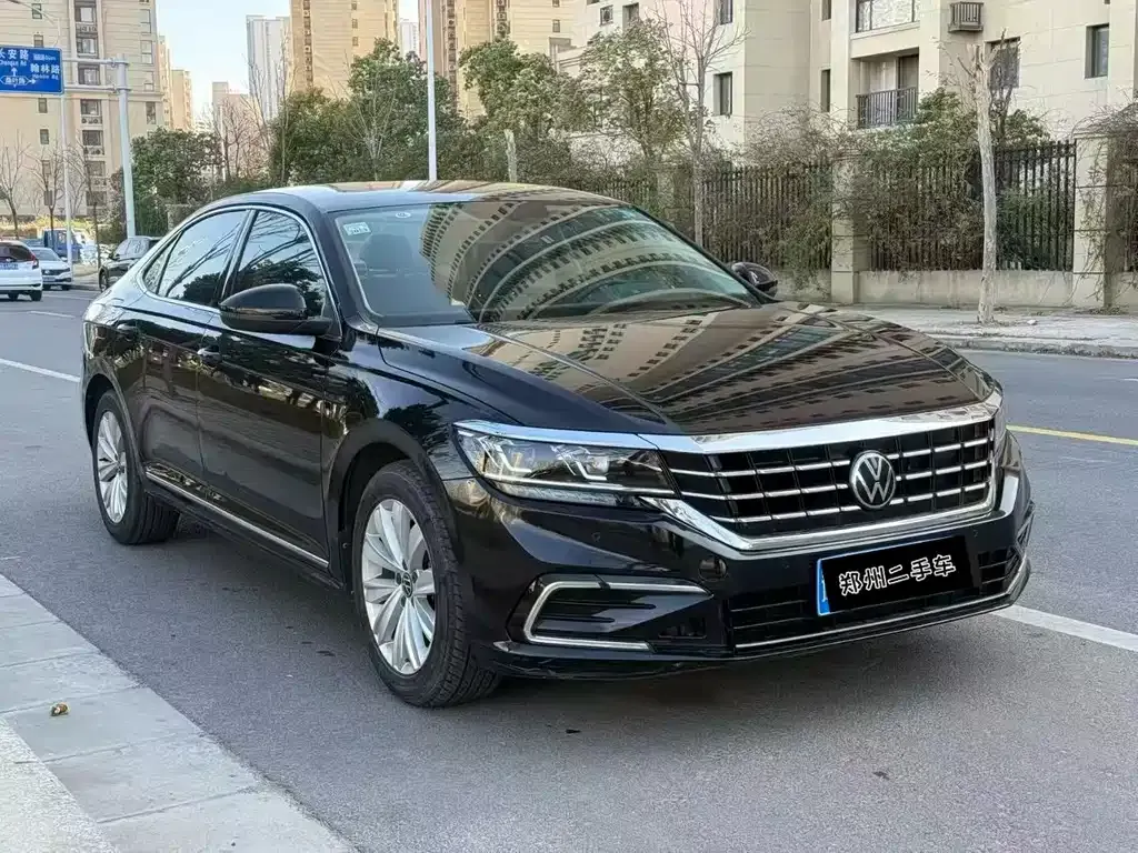 Volkswagen Passat — фото 5