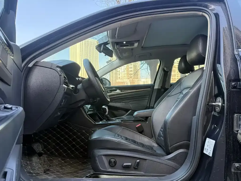 Volkswagen Passat — фото 3