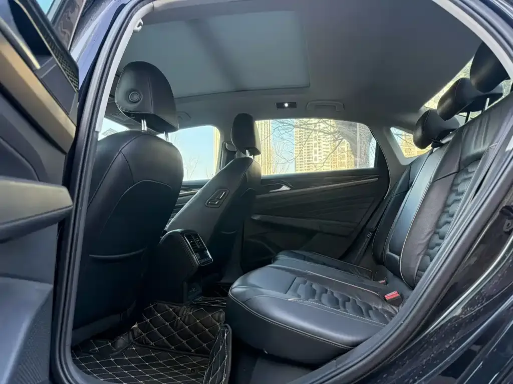 Volkswagen Passat — фото 2
