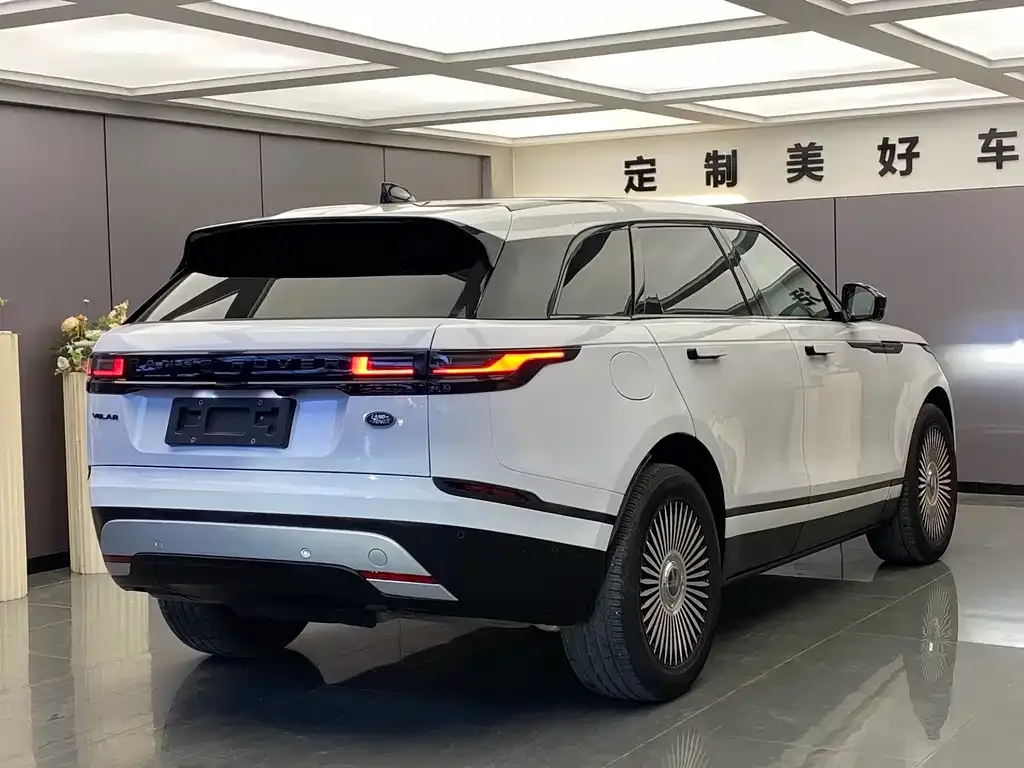 Land Rover Velar — фото 9