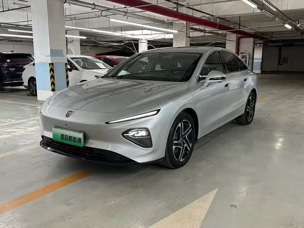 Roewe D7 — фото 1