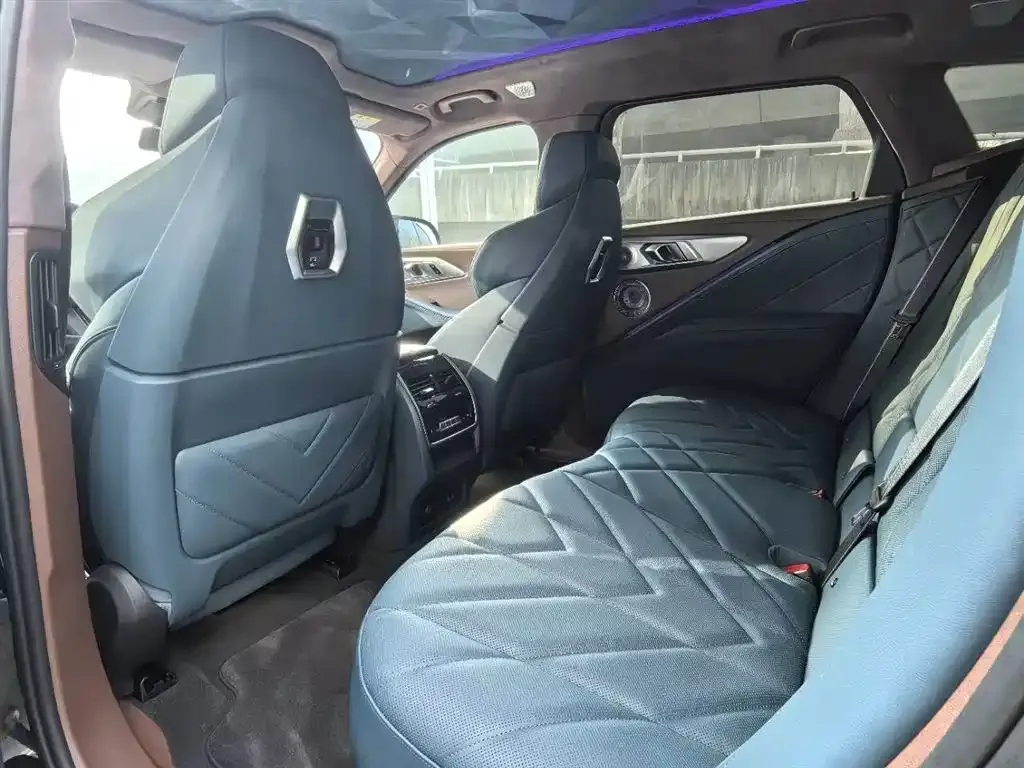 BMW XM — фото 5