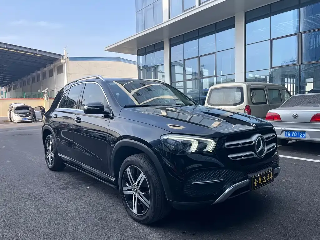 Mercedes-Benz GLE — фото 6