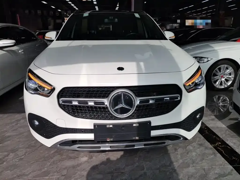 Mercedes-Benz GLA — фото 10