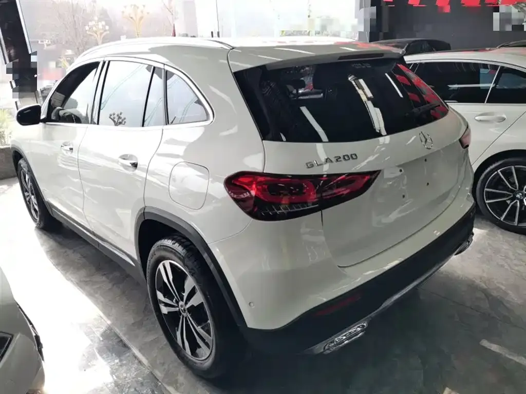 Mercedes-Benz GLA — фото 8
