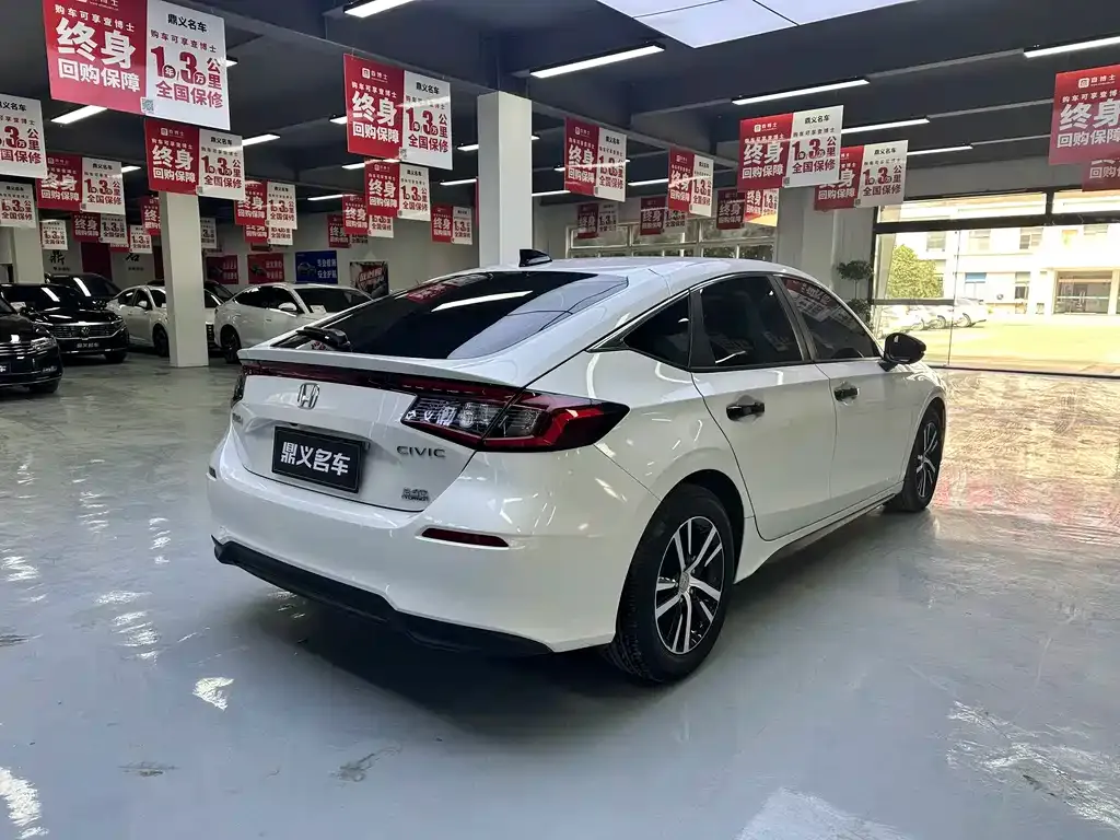Honda Civic — фото 4