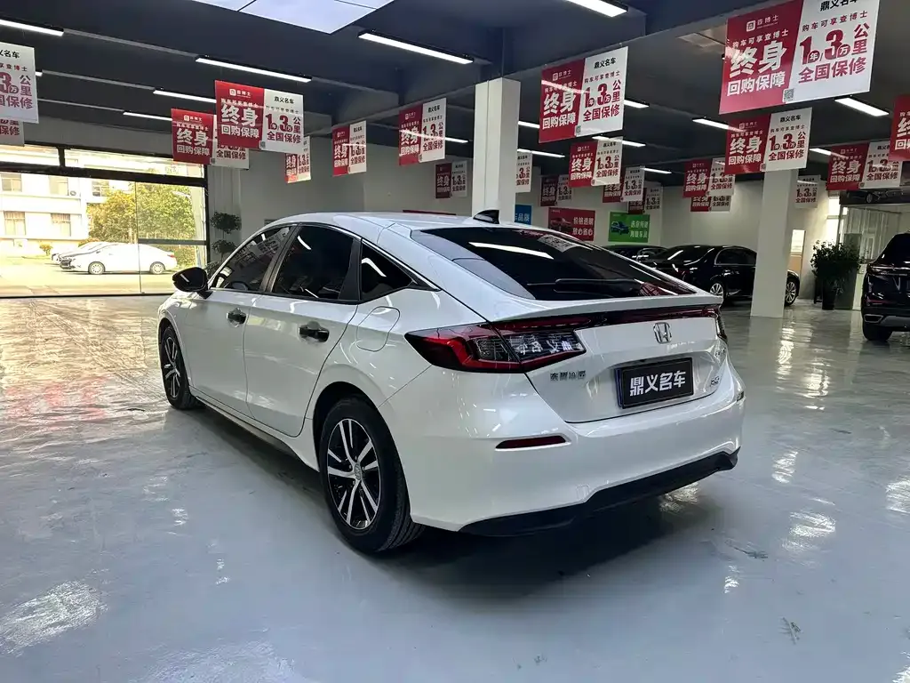 Honda Civic — фото 8