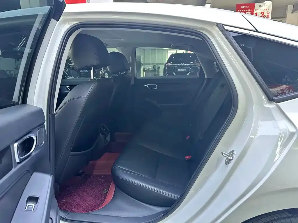 Honda Civic — фото 7