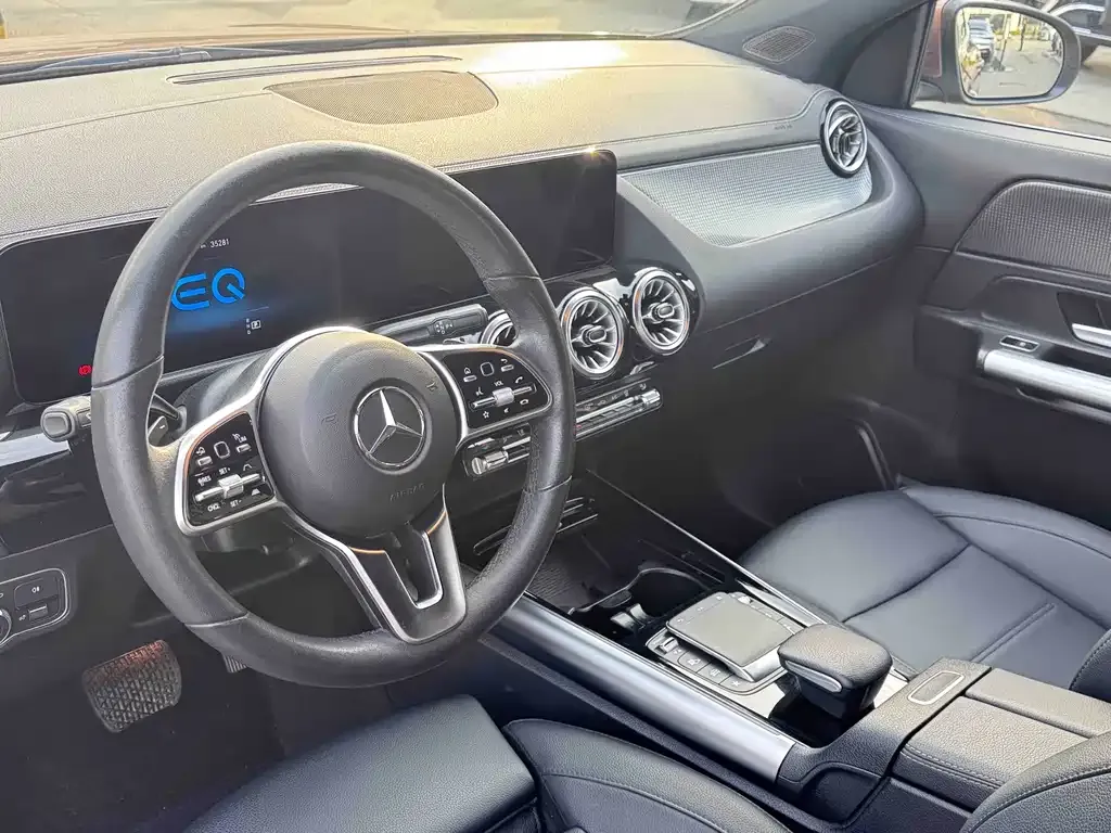 Mercedes-Benz EQA — фото 2