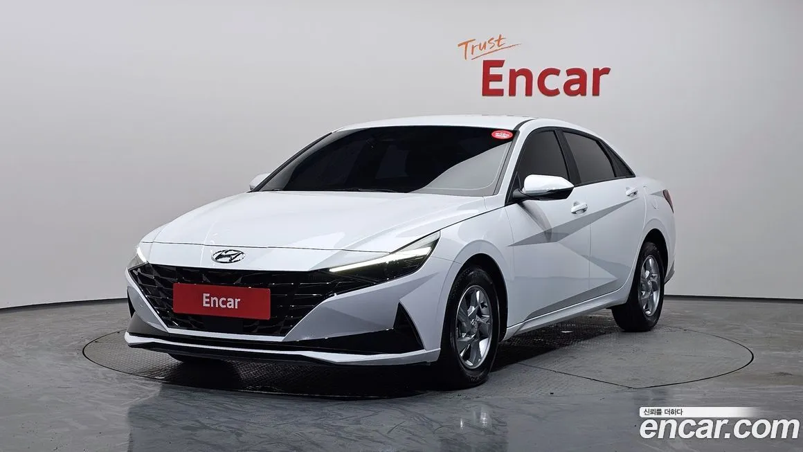 Hyundai AVANTE — фото 1