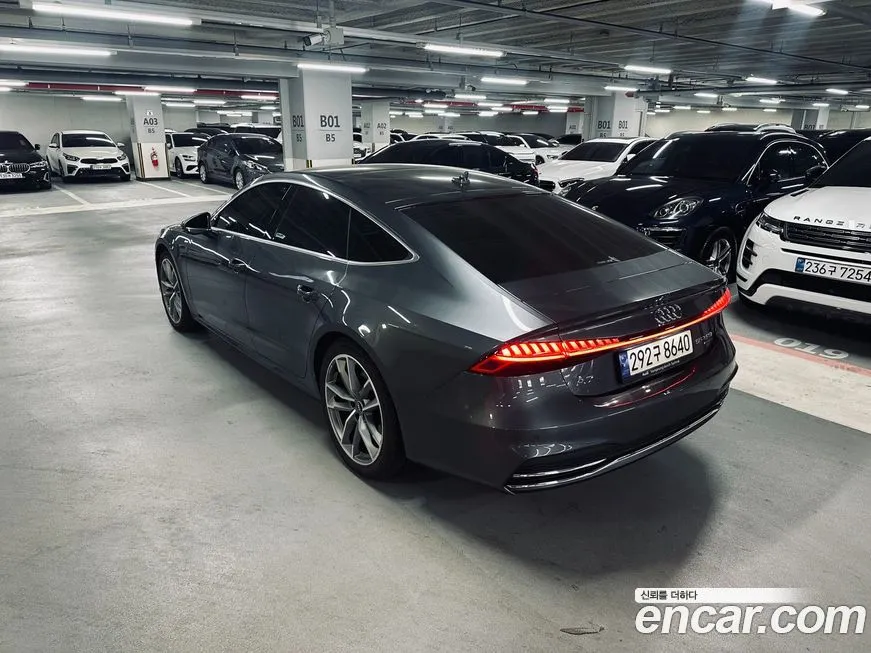 Audi A7 — фото 10