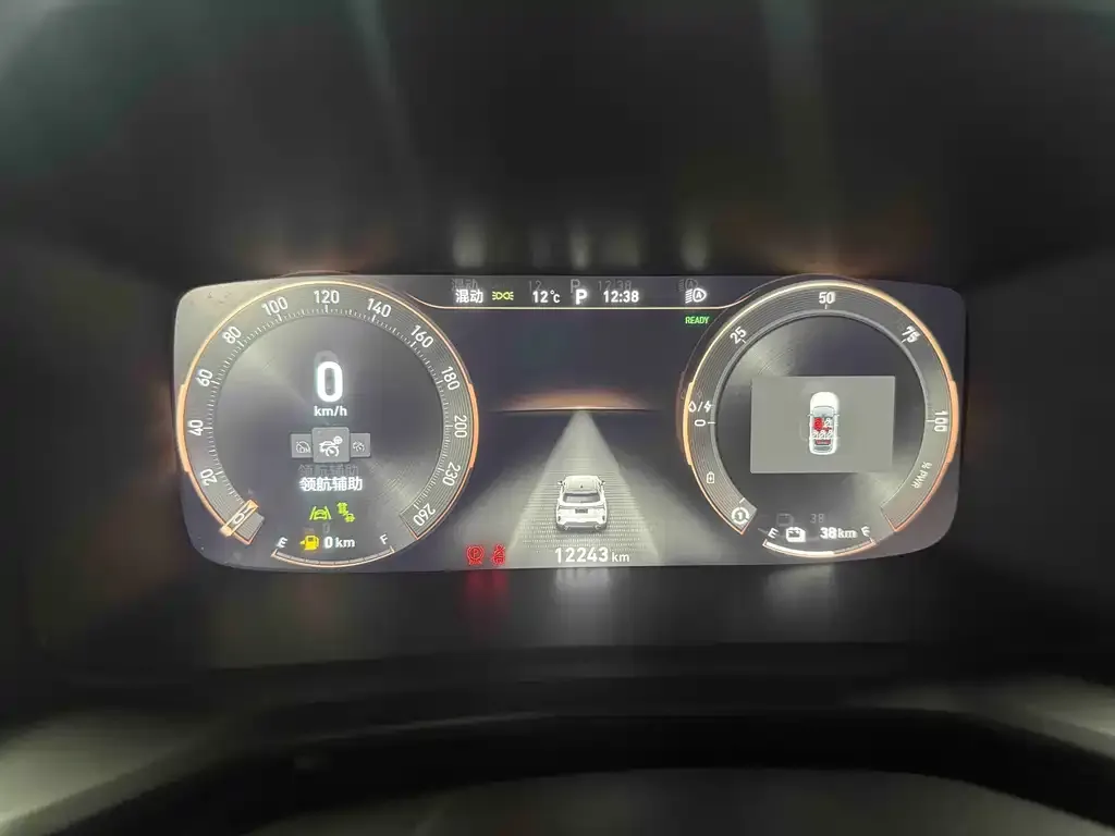Lynk & Co 06 EM-P — фото 4